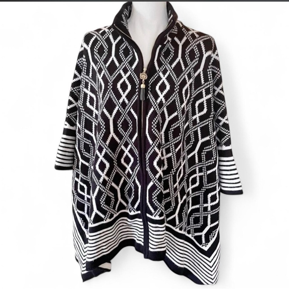 NWT Anne Klein Black White Full Zip Poncho Geometric Sweater Woman's Large